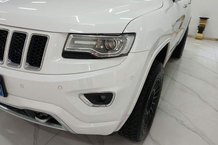 Used Jeep Grand Cherokee 2015 3.6L Luxury Navigation Edition Left Front Headlight