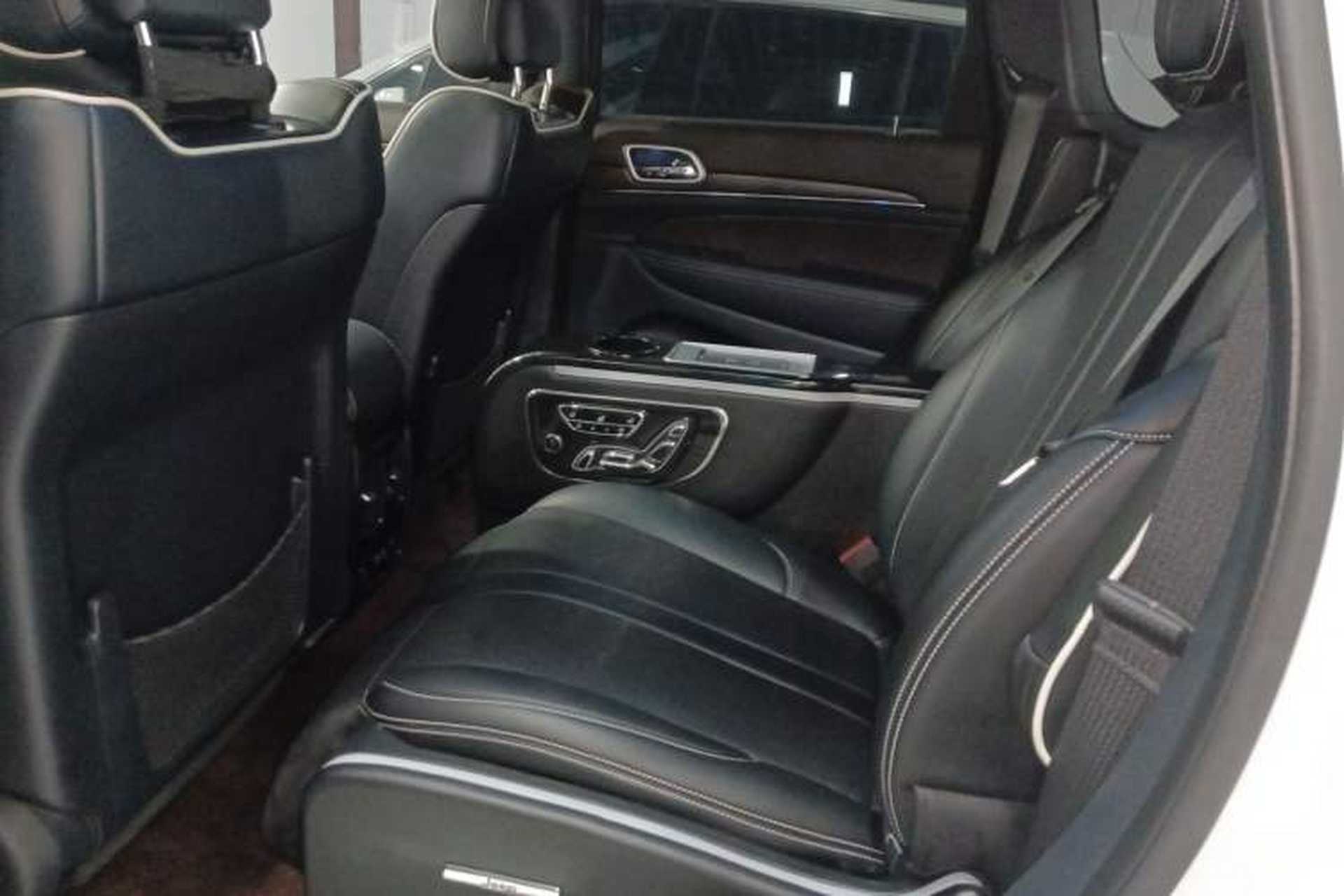 Used Jeep Grand Cherokee 2015 3.6L Luxury Navigation Edition Left Rear Seat