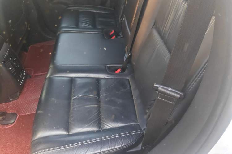 Used Jeep Grand Cherokee 2015 3.0L Comfort Navigation Edition Left Rear Seat