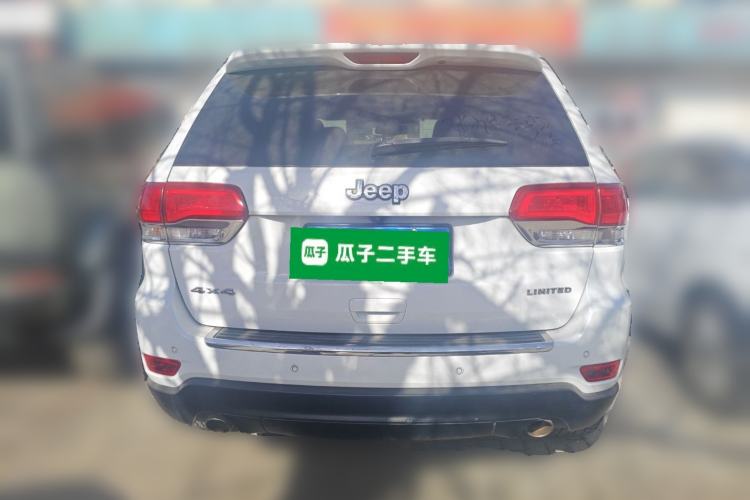Used Jeep Grand Cherokee 2015 3.0L Comfort Navigation Edition Rear