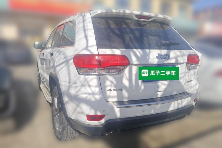 Used Jeep Grand Cherokee 2015 3.0L Comfort Navigation Edition Rear Left 45 Deg