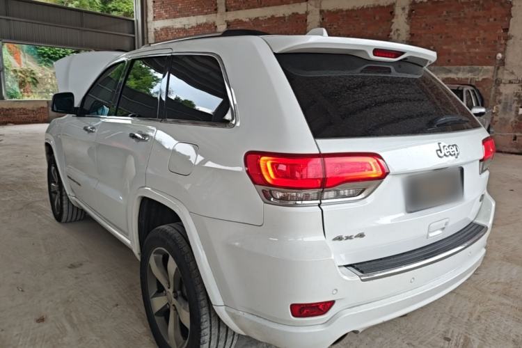 Used Jeep Grand Cherokee 2015 3.6L Luxury Navigation Edition Rear Left 45 Deg