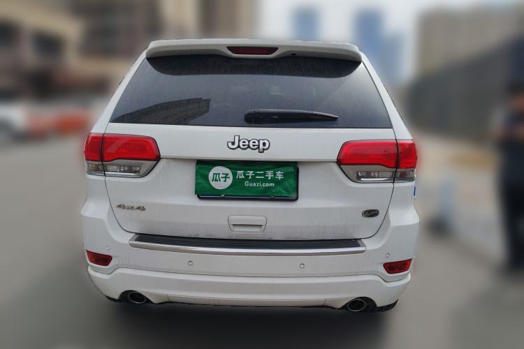 Used Jeep Grand Cherokee 2015 3.6L Luxury Navigation Edition Rear