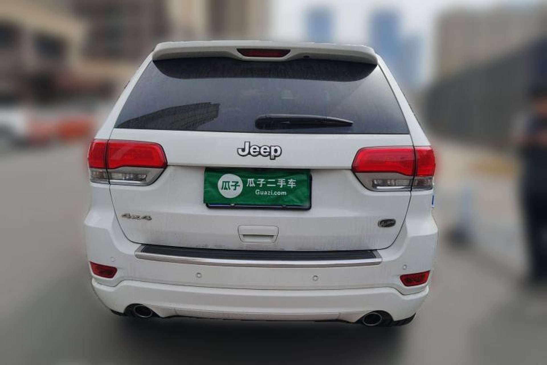 Used Jeep Grand Cherokee 2015 3.6L Luxury Navigation Edition Rear
