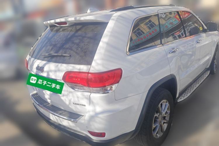 Used Jeep Grand Cherokee 2015 3.0L Comfort Navigation Edition Rear Right 45 Deg