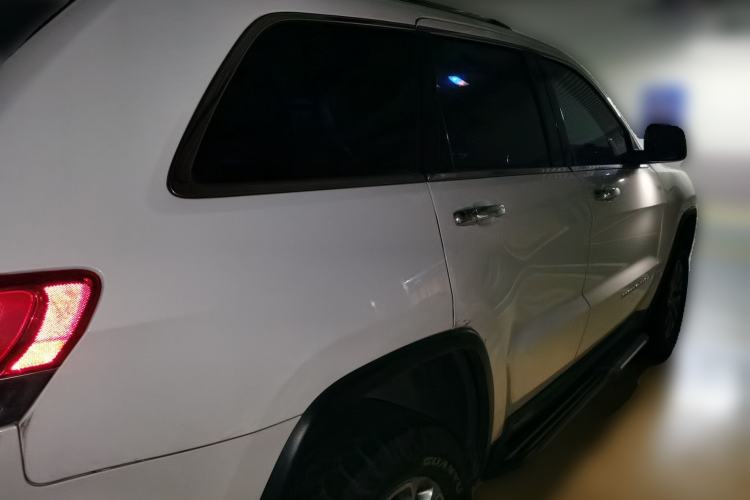 Used Jeep Grand Cherokee 2015 3.0L Elite Navigation Edition Rear Right 45 Deg