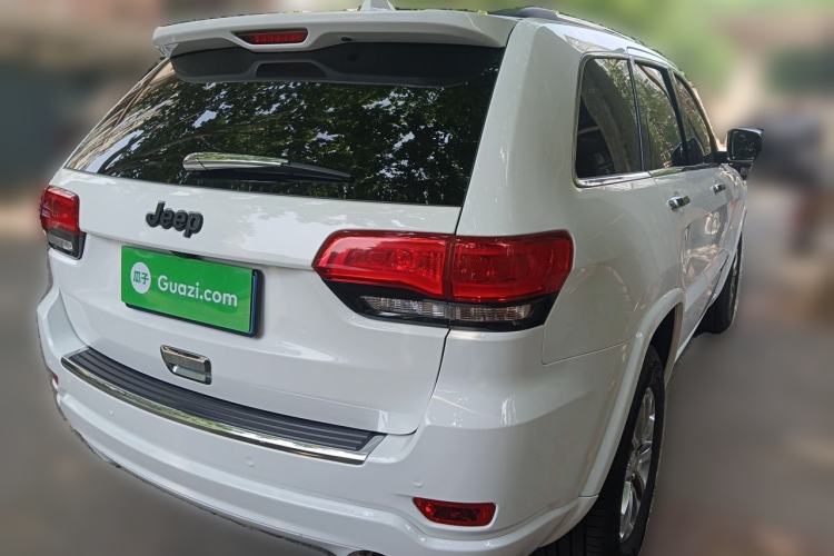 Used Jeep Grand Cherokee 2015 3.0L Comfort Navigation Edition Rear Right 45 Deg
