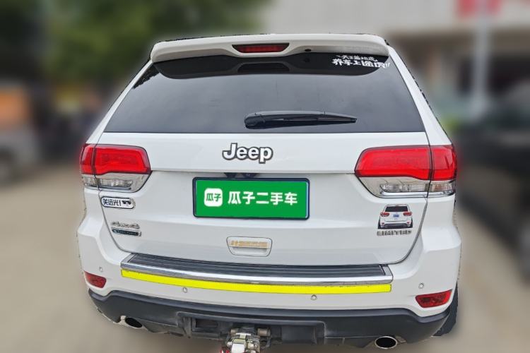 Used Jeep Grand Cherokee 2015 3.0TD Diesel Comfort Navigation Edition Rear
