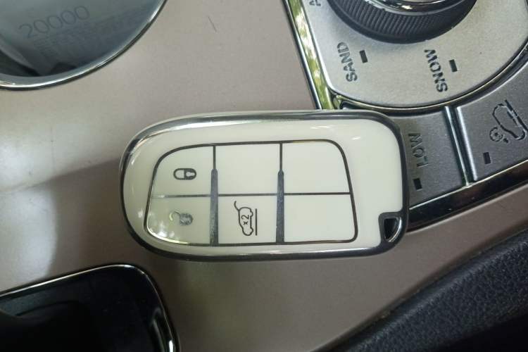 Used Jeep Grand Cherokee 2015 3.0L Comfort Navigation Edition Vehicle Key