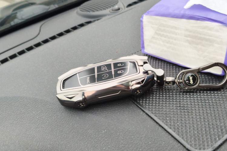 Used Jeep Grand Cherokee 2015 3.0L Elite Navigation Edition Vehicle Key