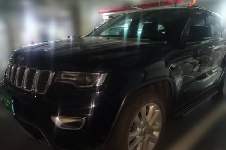 Ojetý Jeep Grand Cherokee 2016 3.0L Comfort Navigation Edition Guazi used car, China used car export, Used car for sale, Used  cars, Cheapest cars for sale