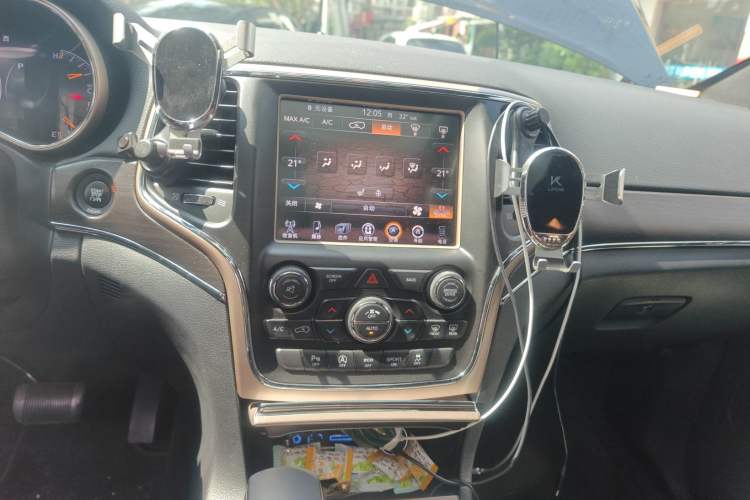 Used Jeep Grand Cherokee 2016 3.0L Comfort Navigation Edition Audio And AC Panel