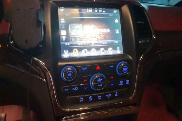 Used Jeep Grand Cherokee 2016 3.0L Comfort Navigation Edition Audio And AC Panel