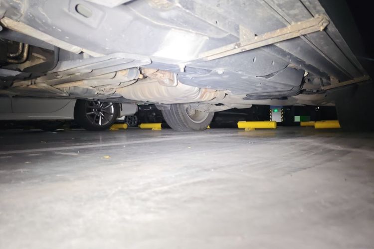 Used Jeep Grand Cherokee 2016 3.0L Comfort Navigation Edition Chassis Front Left