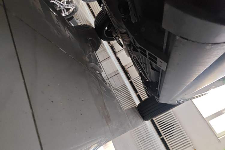 Used Jeep Grand Cherokee 2016 3.0L Elite Navigation Edition Chassis Rear Left