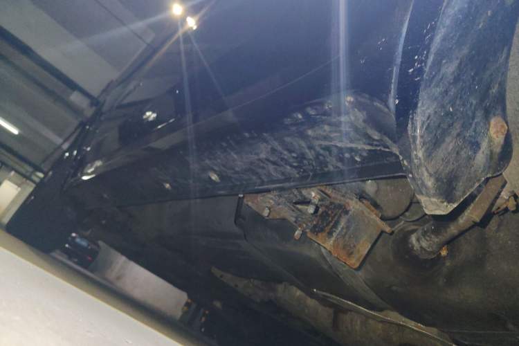 Used Jeep Grand Cherokee 2016 3.6L Luxury Navigation Edition Chassis Rear Left