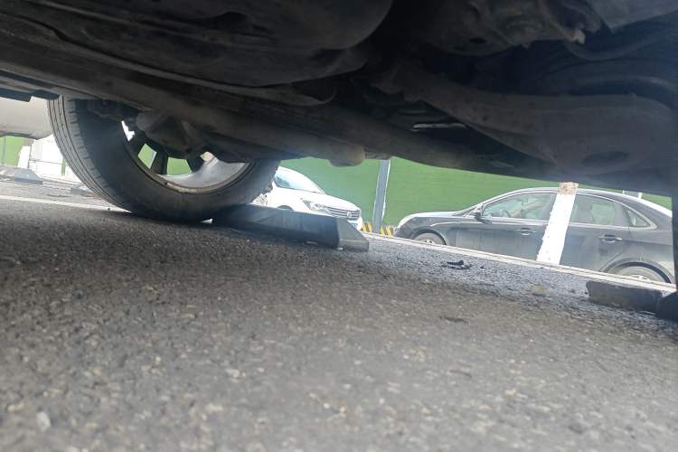 Used Jeep Grand Cherokee 2016 3.6L Elite Navigation Edition Chassis Rear Left