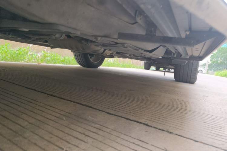 Used Jeep Grand Cherokee 2016 3.0L Comfort Navigation Edition Chassis Rear Left