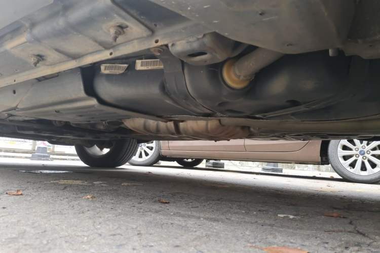 Used Jeep Grand Cherokee 2016 3.0L Comfort Navigation Edition Chassis Rear Left