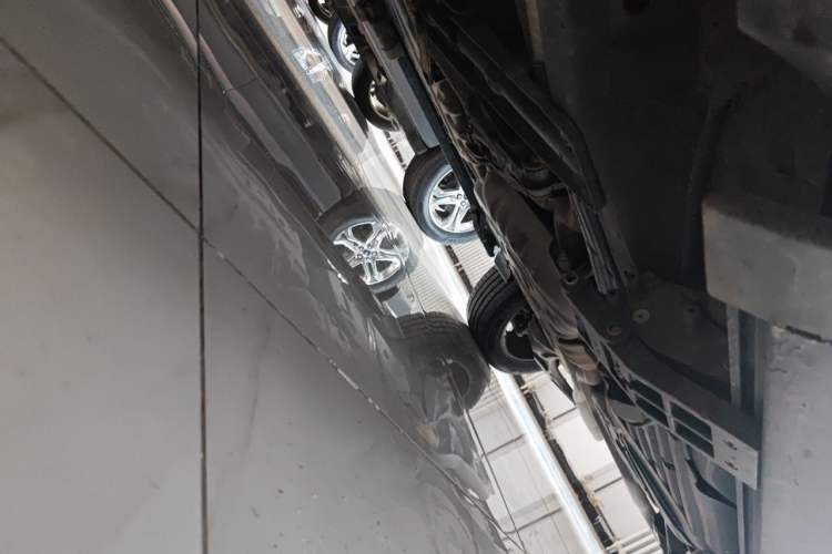 Used Jeep Grand Cherokee 2016 3.0L Elite Navigation Edition Chassis Rear Right
