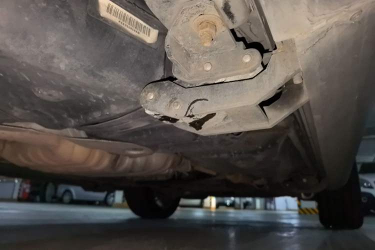 Used Jeep Grand Cherokee 2016 3.0L Comfort Navigation Edition Chassis Rear Right