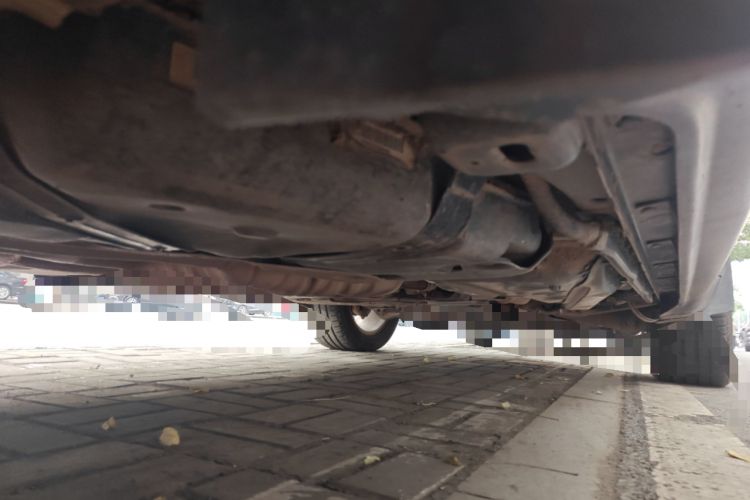 Used Jeep Grand Cherokee 2016 3.6L 75th Anniversary Tribute Edition Chassis Rear Right