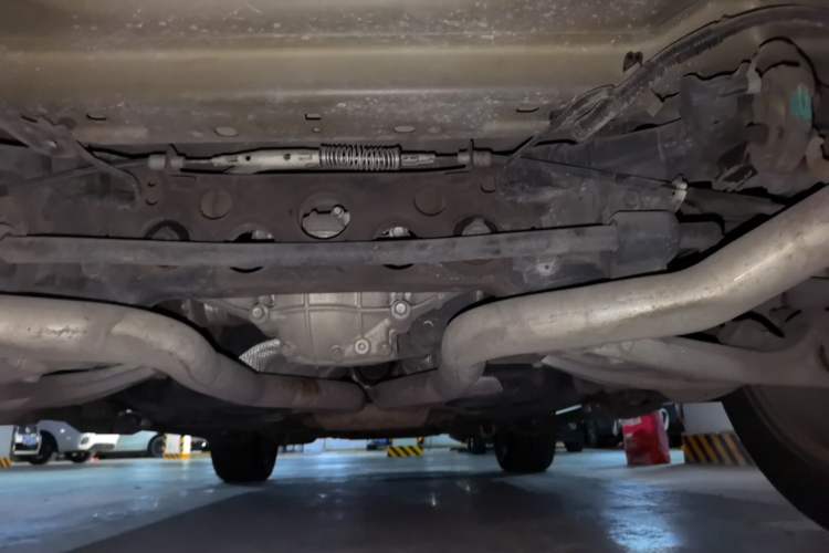 Used Jeep Grand Cherokee 2016 3.0L Comfort Navigation Edition Chassis Rear