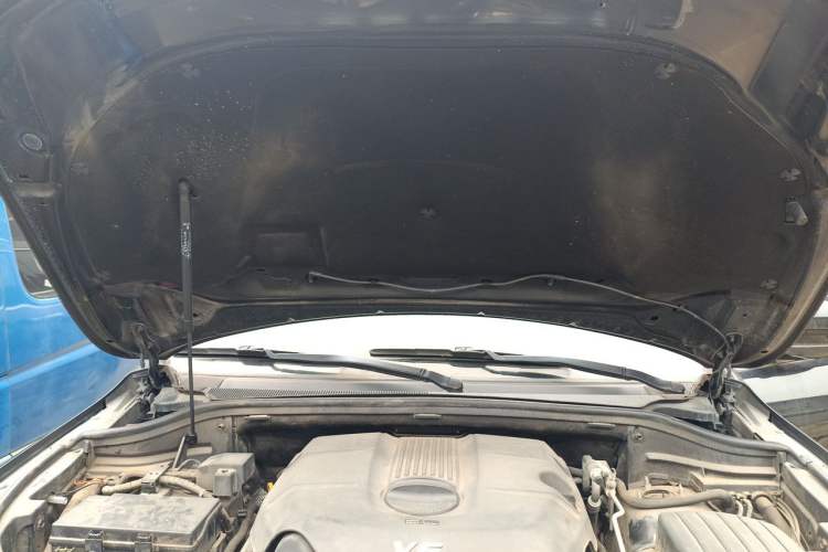 Used Jeep Grand Cherokee 2016 3.0L Comfort Navigation Edition Engine Bay