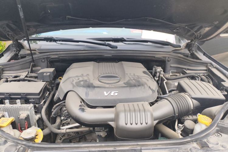 Used Jeep Grand Cherokee 2016 3.0L Comfort Navigation Edition Engine Bay