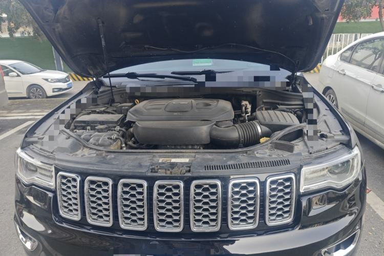 Used Jeep Grand Cherokee 2016 3.6L Elite Navigation Edition Engine Bay
