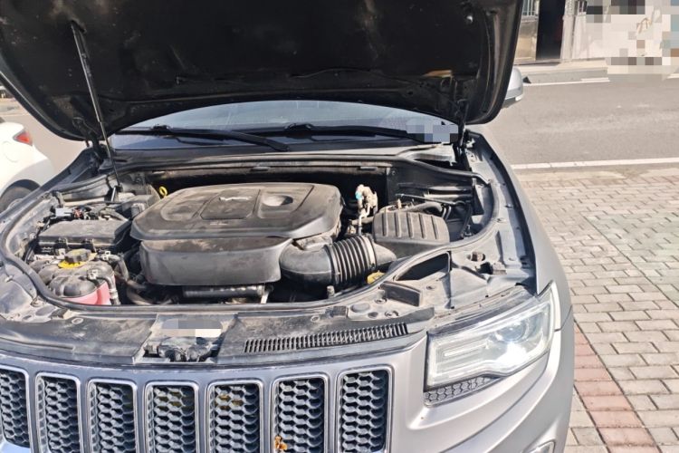 Used Jeep Grand Cherokee 2016 3.6L Luxury Navigation Edition Engine Bay Left