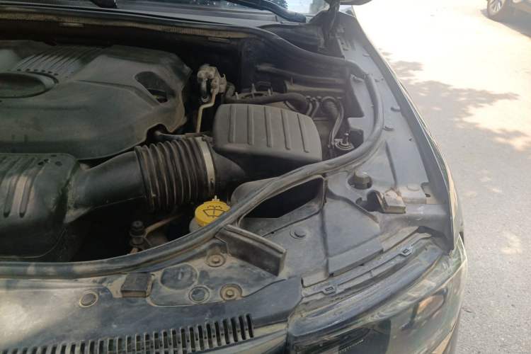 Used Jeep Grand Cherokee 2016 3.0L Comfort Navigation Edition Engine Bay Left
