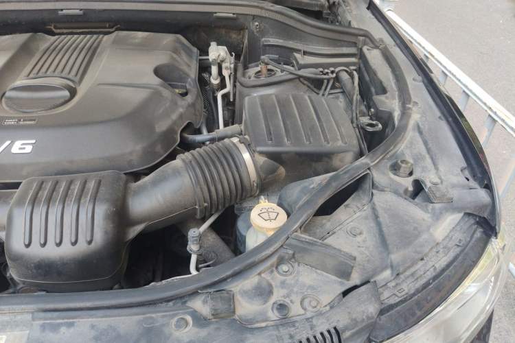 Used Jeep Grand Cherokee 2016 3.0L Elite Navigation Edition Engine Bay Left