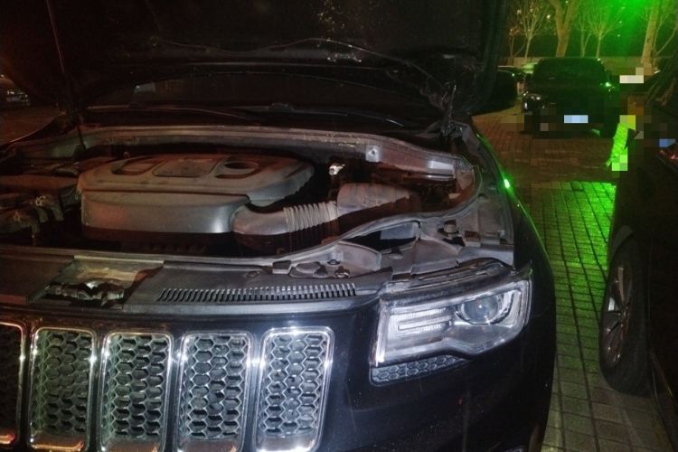 Used Jeep Grand Cherokee 2016 3.6L Luxury Navigation Edition Engine Bay Left