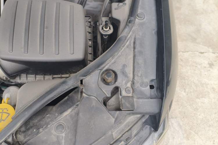 Used Jeep Grand Cherokee 2016 3.0L Comfort Navigation Edition Engine Bay Left