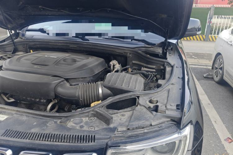 Used Jeep Grand Cherokee 2016 3.6L Elite Navigation Edition Engine Bay Left