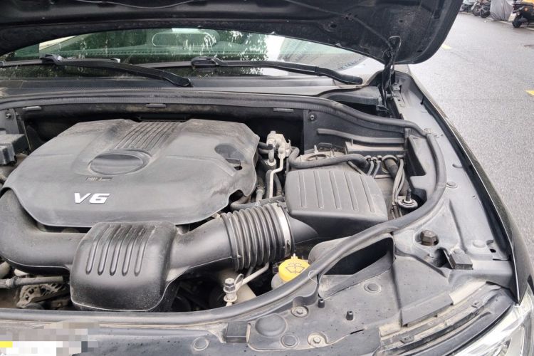 Used Jeep Grand Cherokee 2016 3.0L Comfort Navigation Edition Engine Bay Left