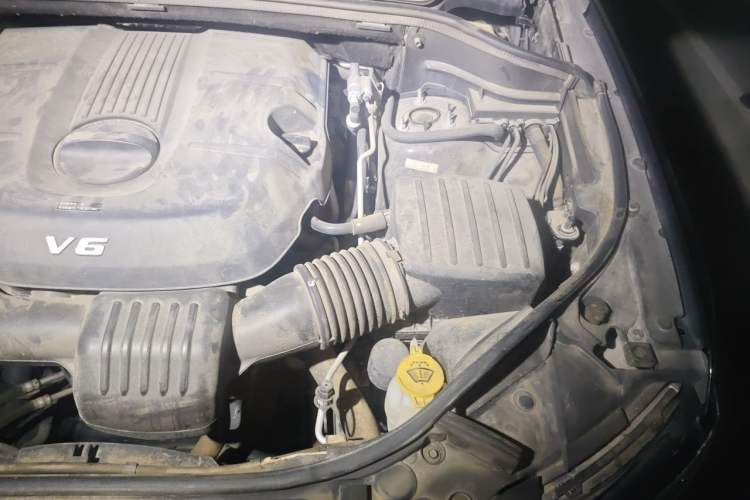 Used Jeep Grand Cherokee 2016 3.0L Comfort Navigation Edition Engine Bay Left