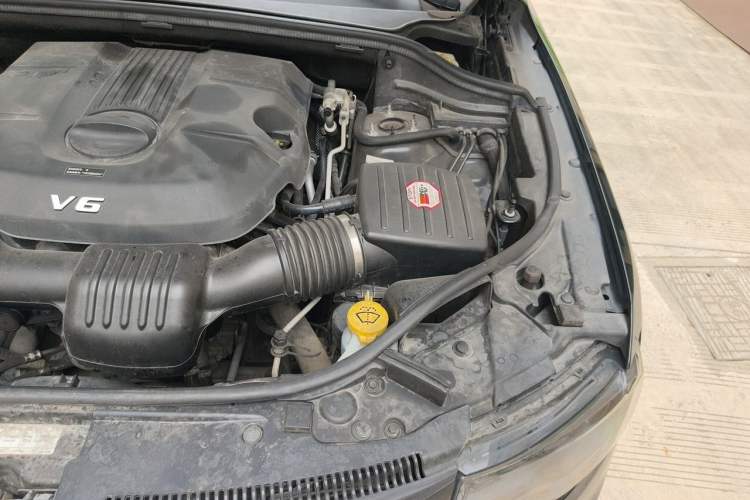 Used Jeep Grand Cherokee 2016 3.0L Comfort Navigation Edition Engine Bay Left