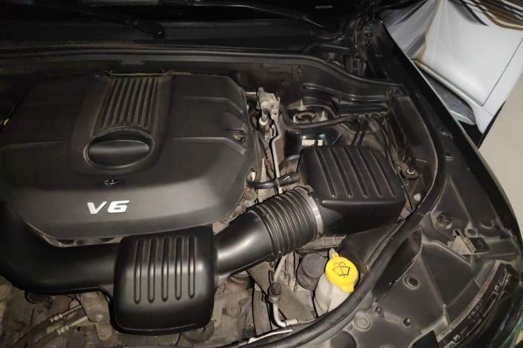 Used Jeep Grand Cherokee 2016 3.0L Comfort Navigation Edition Engine Bay Left