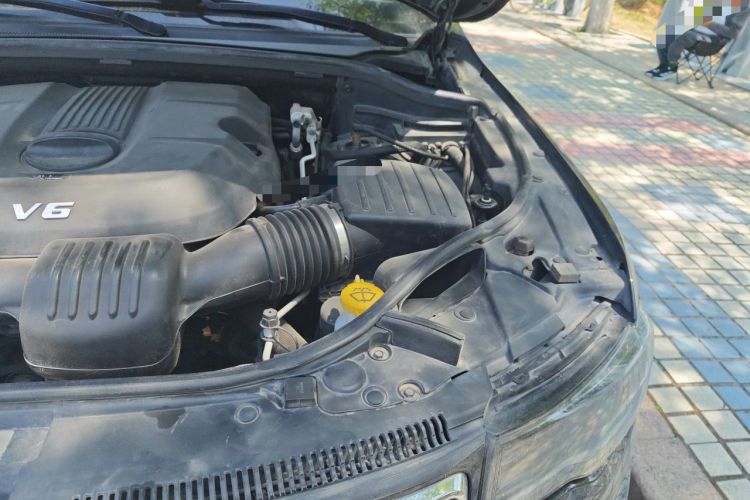 Used Jeep Grand Cherokee 2016 3.0L Elite Navigation Edition Engine Bay Left
