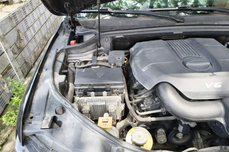 Used Jeep Grand Cherokee 2016 3.0L Comfort Navigation Edition Engine Bay Right
