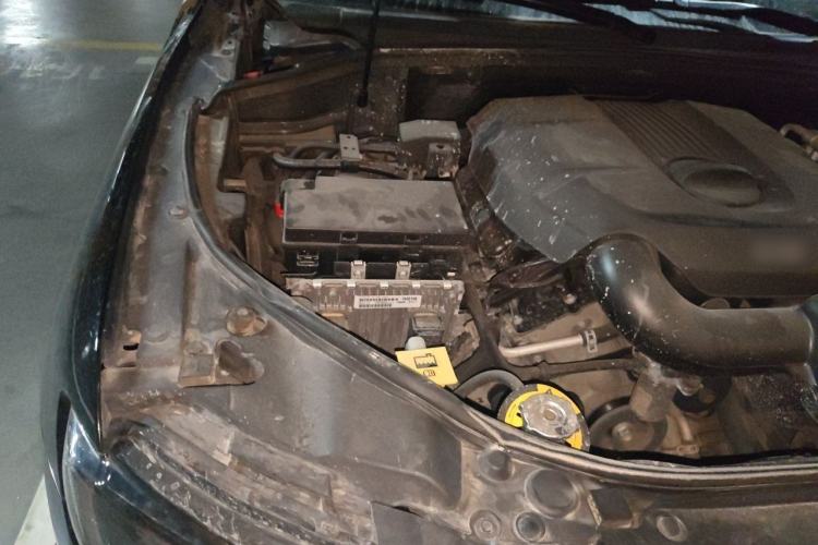 Used Jeep Grand Cherokee 2016 3.0L Comfort Navigation Edition Engine Bay Right