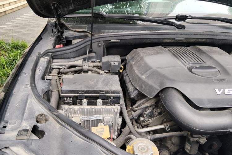 Used Jeep Grand Cherokee 2016 3.0L Comfort Navigation Edition Engine Bay Right
