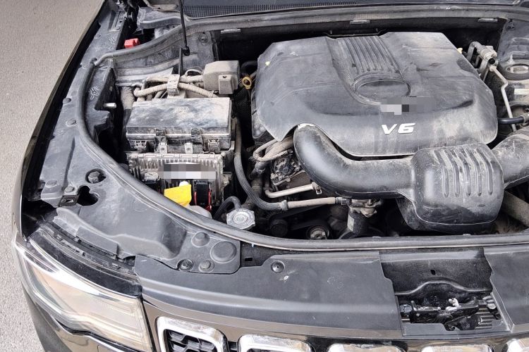 Used Jeep Grand Cherokee 2016 3.0L Comfort Navigation Edition Engine Bay Right