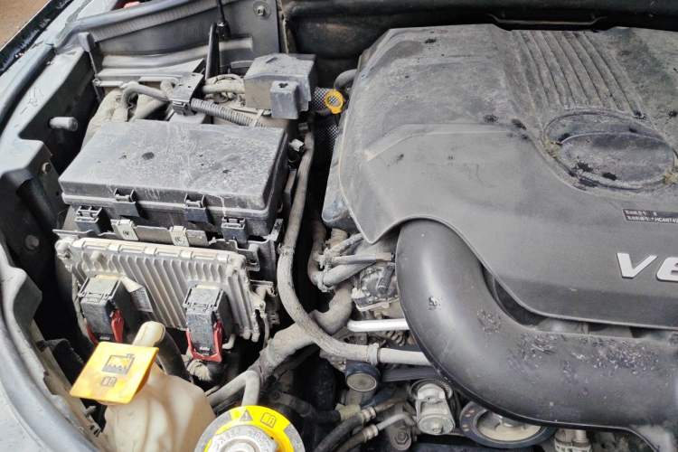 Used Jeep Grand Cherokee 2016 3.0L Comfort Navigation Edition Engine Bay Right
