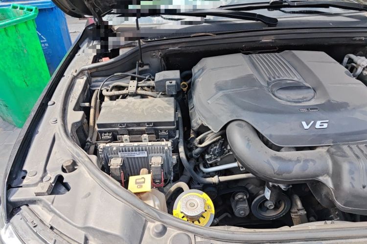 Used Jeep Grand Cherokee 2016 3.0L Elite Navigation Edition Engine Bay Right