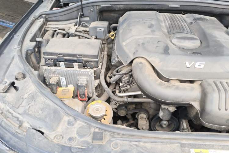 Used Jeep Grand Cherokee 2016 3.0L Comfort Navigation Edition Engine Bay Right
