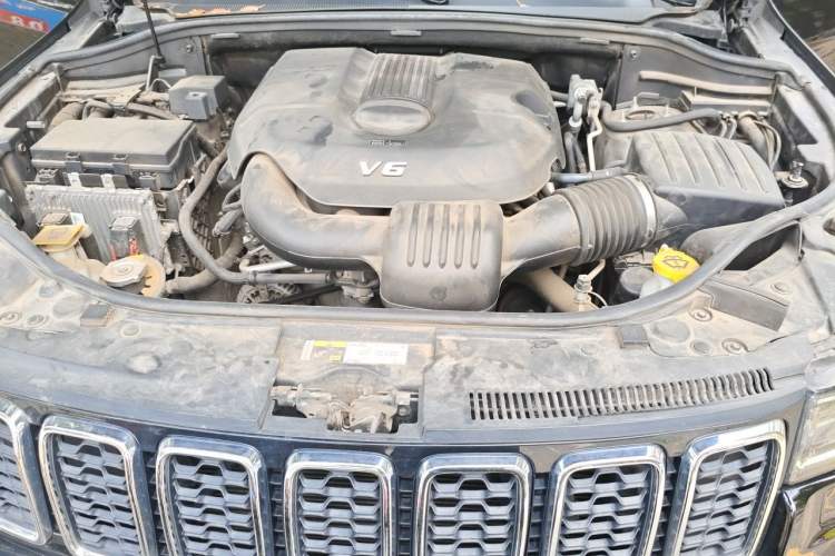 Used Jeep Grand Cherokee 2016 3.0L Comfort Navigation Edition Engine Bay