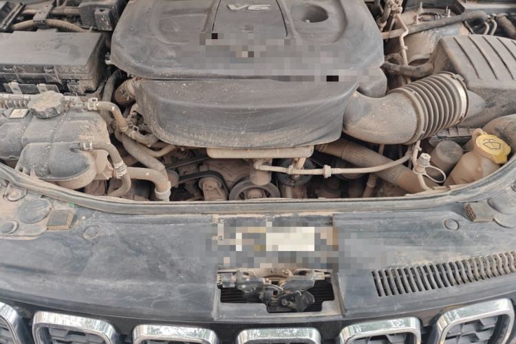 Used Jeep Grand Cherokee 2016 3.6L 75th Anniversary Tribute Edition Engine Bay